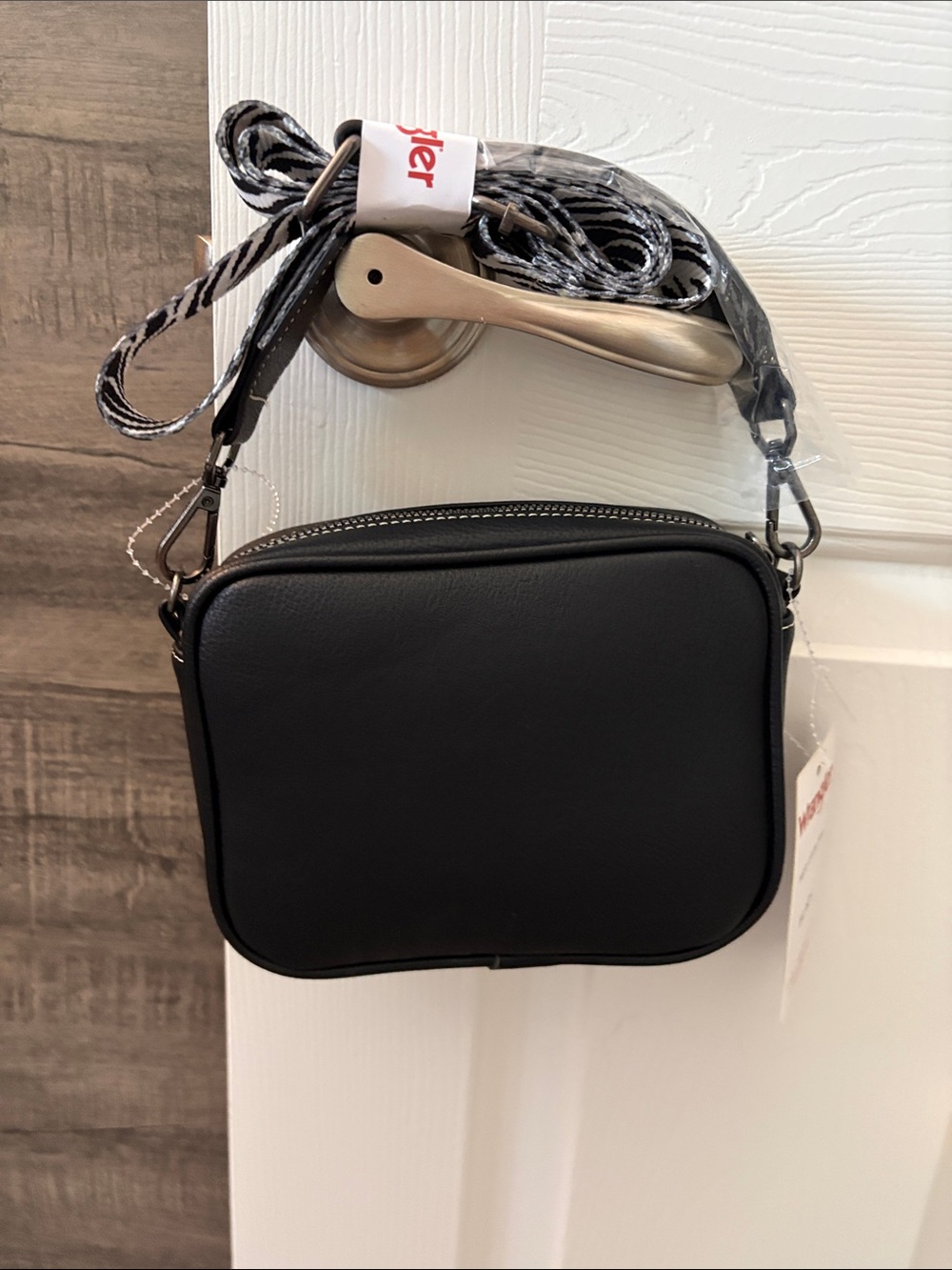 Wrangler Black and White Zebra Print Crossbody Bag - Picture 5 of 9